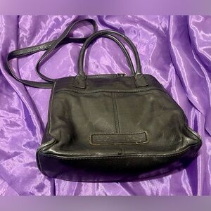 Vintage Fossil Black Leather Shoulder Bag with Slouchy Design